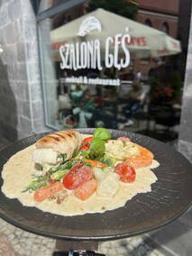 Kulinarna podróż z Szaloną Gęsią