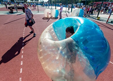 Symulator zderzeń, alkogogle i inne atrakcje na Kalbarze