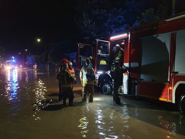 Tolkmicko całą noc walczyło z żywiołem