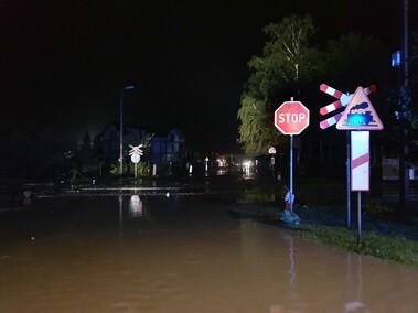 Tolkmicko całą noc walczyło z żywiołem