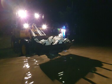 Tolkmicko całą noc walczyło z żywiołem