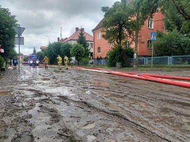 „Nie spaliśmy, nie mamy prądu, wody, nic...” (aktualizacja)
