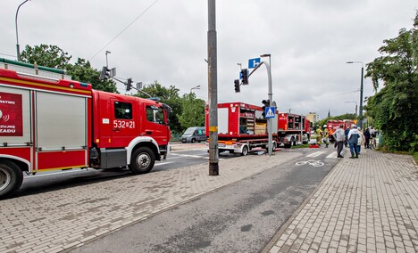 Szpital uratowany przed wodą, okolice zalane
