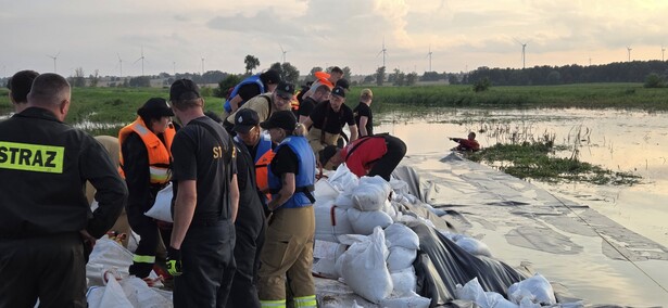 Koniec akcji w Świętym Gaju. Wał został uszczelniony