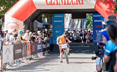 Gmina Tolkmicko przyciągnęła biegaczy