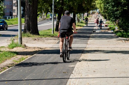 Ścieżki w budowie, rowerzyści już korzystają