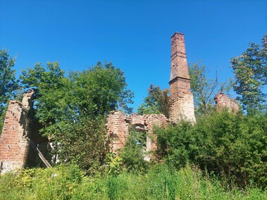 Pałac nad jeziorem  (Letnie przystAnki  odc. 8) 