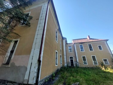 Pałac nad jeziorem  (Letnie przystAnki  odc. 8) 