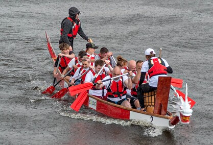 Smocze regaty na elbląskiej rzece