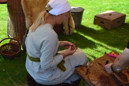 W Lipcach Reymontowskich na dziedzińcu Biblioteki