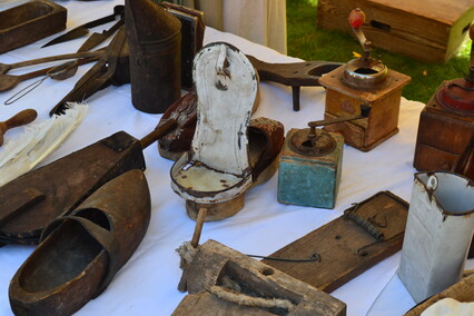 W Lipcach Reymontowskich na dziedzińcu Biblioteki