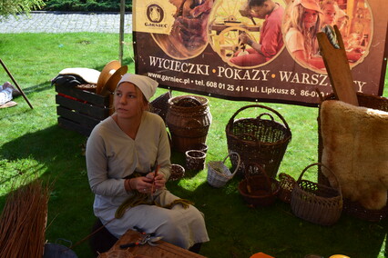 W Lipcach Reymontowskich na dziedzińcu Biblioteki