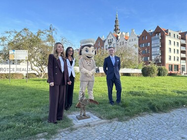 \"Służba ponad własne korzyści\"