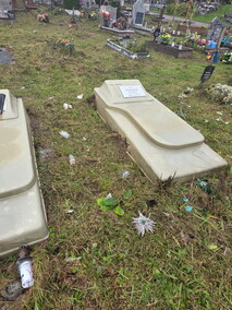 Czytelniczka: Tam też leżą ludzie...