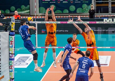 Pięć setów na inaugurację Plusligi w Elblągu