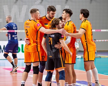 Pięć setów na inaugurację Plusligi w Elblągu