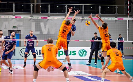 Pięć setów na inaugurację Plusligi w Elblągu