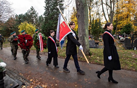 Prezydent RP odznaczył pośmiertnie Zdzisława Dubiellę. Dzisiaj odbył się pogrzeb Prezydent RP odznaczył pośmiertnie Zdzisława Dubiellę. Dzisiaj odbył się pogrzeb