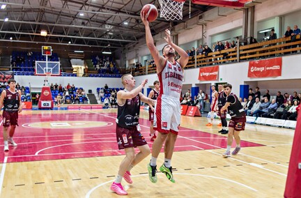 Na zwycięskiej ścieżce