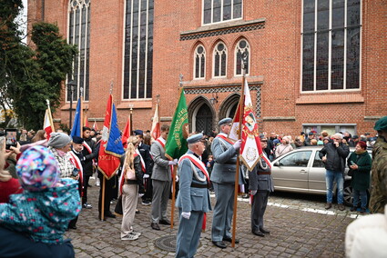 Biało-Czerwone 11, 107 i 123