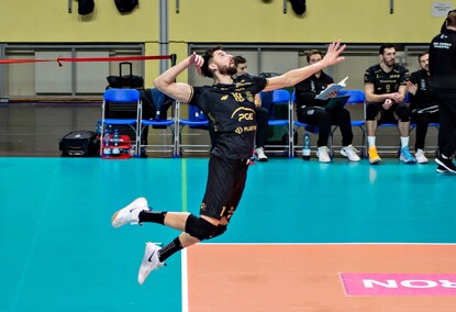 Sensacja pod siatką