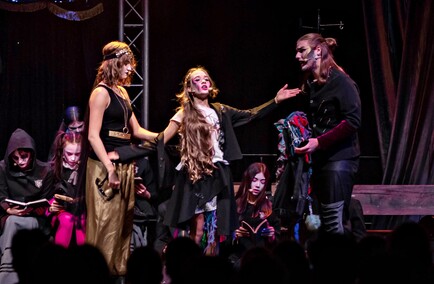 Szkoła imienia Lepszych od Reszty