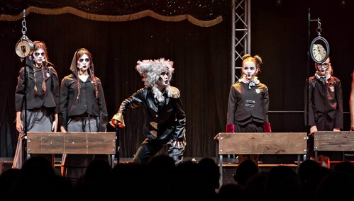 Szkoła imienia Lepszych od Reszty