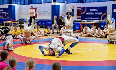 Były mistrz świata w zapasach w Elblągu