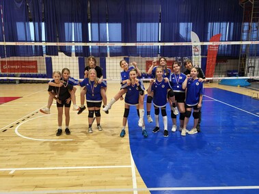 Medaliści mini siatkówki w Elblągu