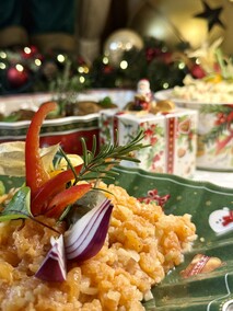 Nowa Holandia rusza ze świąteczną ofertą. Zamów tradycyjne potrawy na Wigilię — bez stresu i bez gotowania!