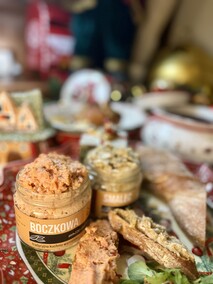 Nowa Holandia rusza ze świąteczną ofertą. Zamów tradycyjne potrawy na Wigilię — bez stresu i bez gotowania!