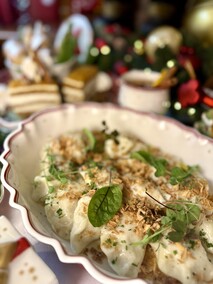 Nowa Holandia rusza ze świąteczną ofertą. Zamów tradycyjne potrawy na Wigilię — bez stresu i bez gotowania!