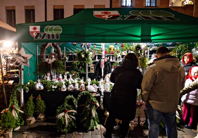 Choinka już świeci