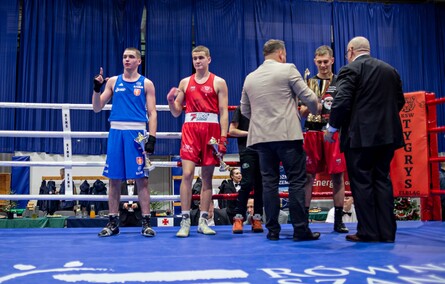 Boks w mikołajkowym wydaniu