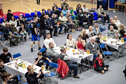 Boks w mikołajkowym wydaniu