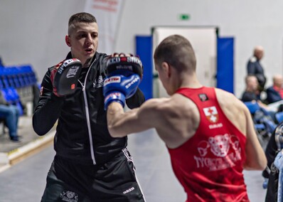 Boks w mikołajkowym wydaniu