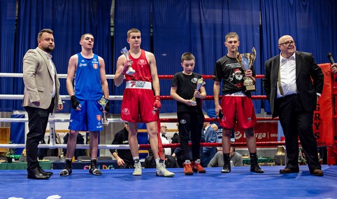 Boks w mikołajkowym wydaniu