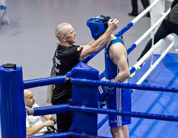 Boks w mikołajkowym wydaniu