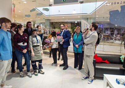 Niebieskie Trampki. Bez hejtu, bez używek i agresji