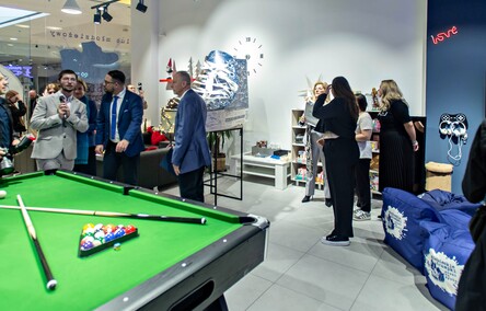 Niebieskie Trampki. Bez hejtu, bez używek i agresji