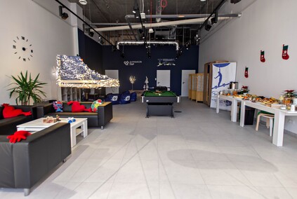 Niebieskie Trampki. Bez hejtu, bez używek i agresji