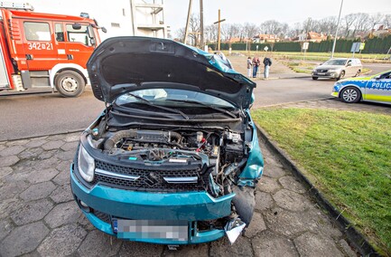 Wymusiła pierwszeństwo i wylądowała w rowie