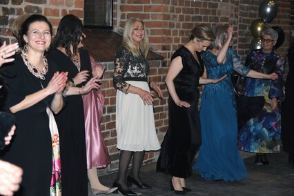 Chwilo trwaj... Studniówka ZPSM