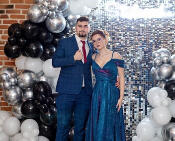 \"Studniówkę ma się tylko raz w życiu\"