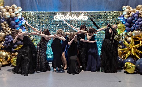 Studniówka I LO. \"Wyjątkowa i niepowtarzalna\"