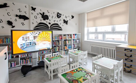 Słoneczna z nową biblioteką