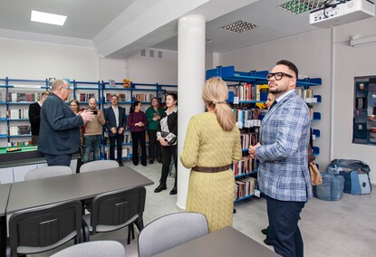 Słoneczna z nową biblioteką