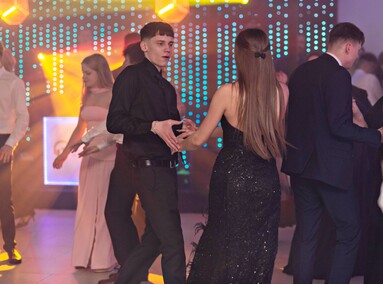 Wyjątkowy wieczór. Studniówka ZSM