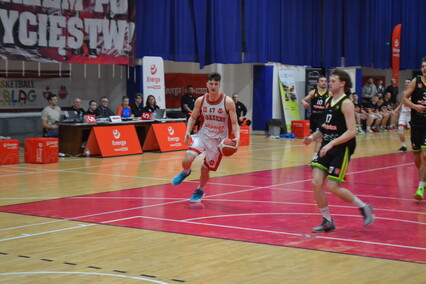 Elbasket wygrywa z liderem