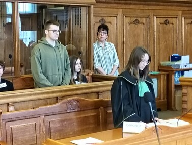 Proszę wstać, sąd idzie